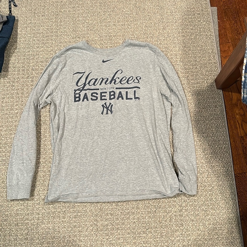 Nike Yankees Long sleeve T shirt
